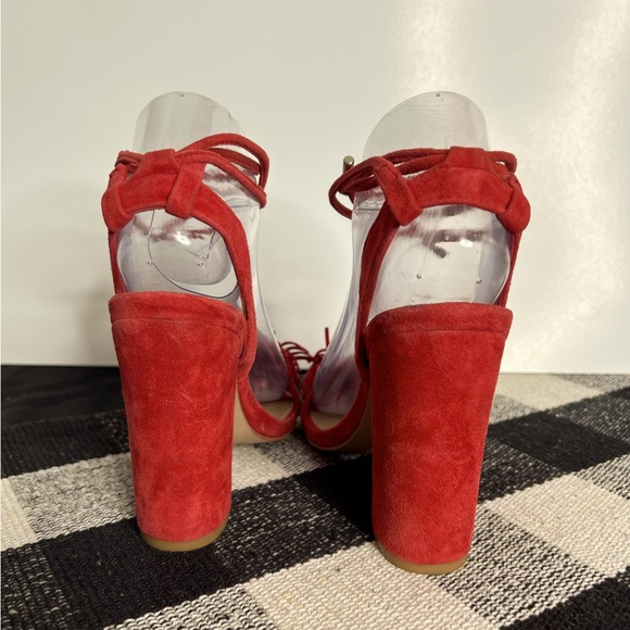 Steve Madden Women's Sass Red Suede Heels Sz 7 1/2 - Picture 3 of 4
